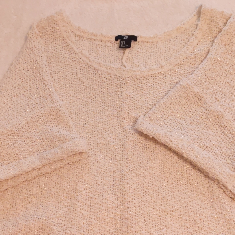 H &M Sweater top